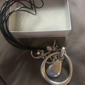 NIB PREMIER DESIGNS easy living necklace